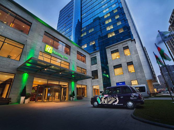 Holiday Inn Baku 4*