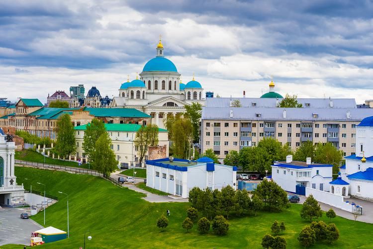 Поезд | Дорогами Казанских Ханов с поздним заездом из Санкт-Петербурга.