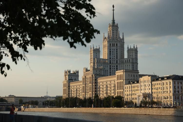 Москва: тепло осени и дух праздника