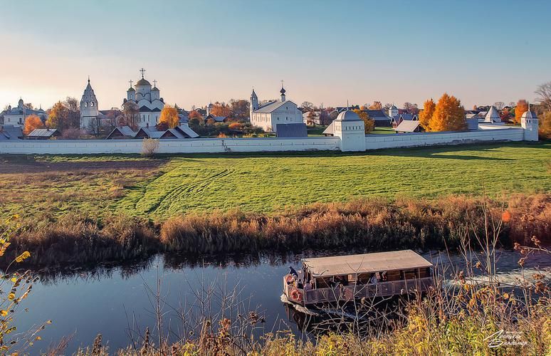 Ретро-рейс: от русского Ватикана до хрустальной сказки
