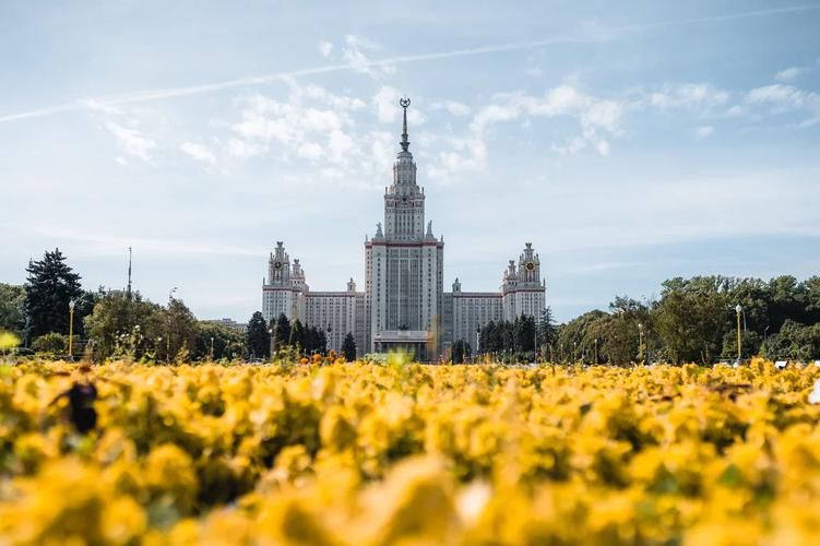 Сквозь века по московским улицам: соединить эпохи 3 дня