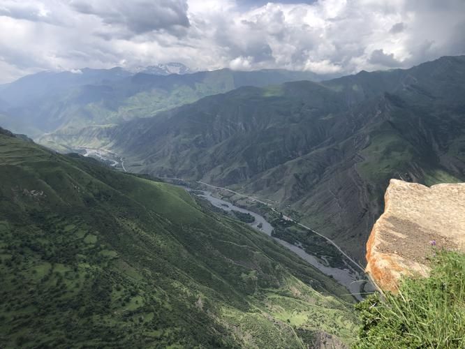 Кавказ. В лицах и красках