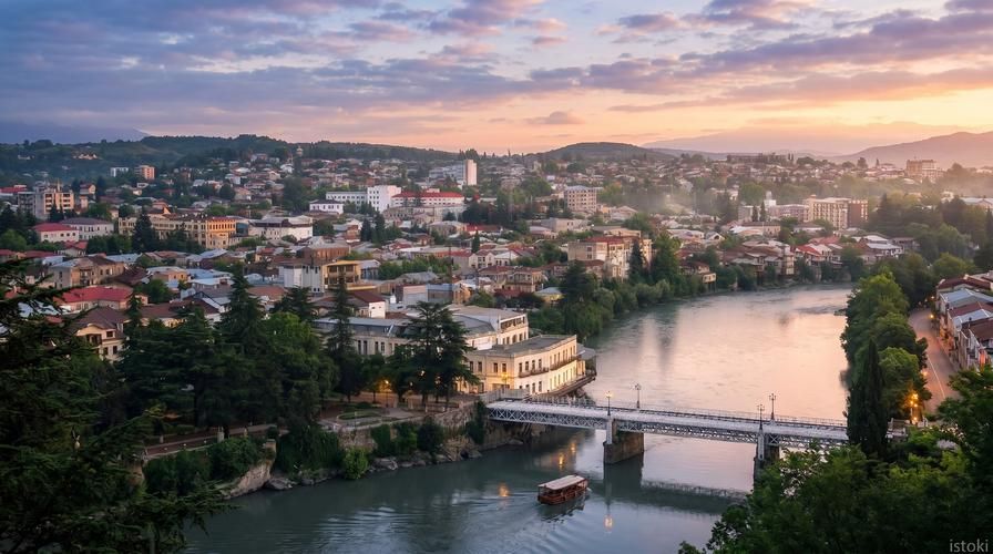 Автобус| Вдохновение Грузии: от гор к морю