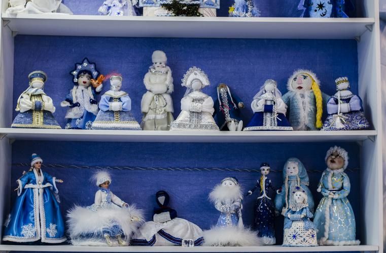 Новогодняя история в царстве Мастера Мороза и Костромской Снегурочки