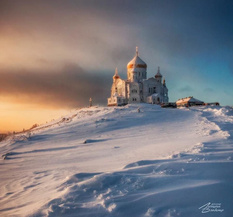 Автобус| По следам Хозяйки Медной Горы: рождественский Урал из Твери (авиа/жд)