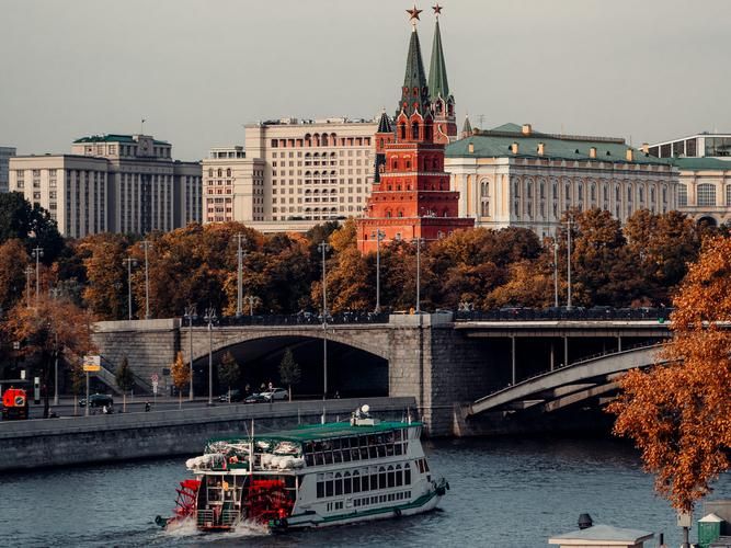 Пешеходная экскурсия по киноконцерну «Мосфильм» (промо)