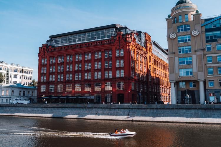 Июньские праздники в Москве