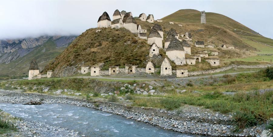 Величественный Кавказ: ущелья, водопады, легенды