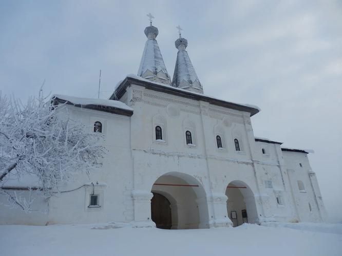 Храмы и обители Вологодского края